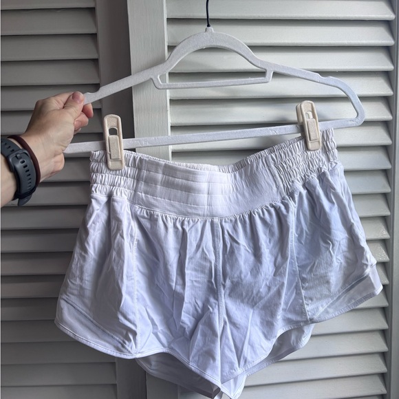 Lululemon Hotty-Hot Shorts 10 - Picture 1 of 4